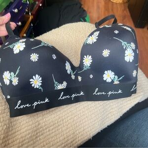Victoria’s Secret Pink Black Daisy Print Wireless Moulded Cups Plunge Bra 34DD